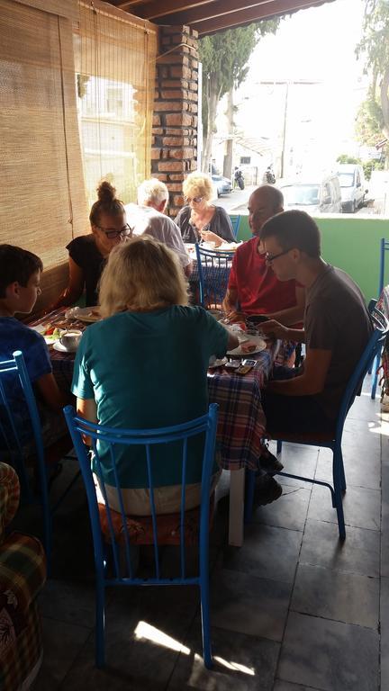 Goekmavi Pansiyon Bodrum Exterior foto